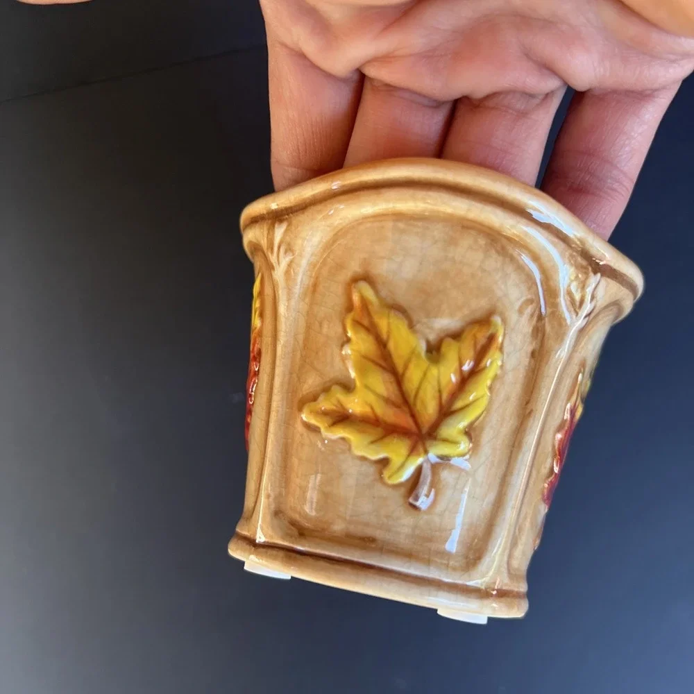 VTG Retired Yankee Candle Fall Autumn Leaves Votive Candle Holder Leaf Panel NIB